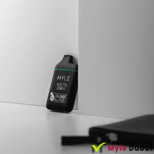 Myle Meta Box Clear Disposable Device