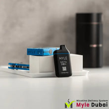 Myle Meta Box Iced Blue Razz Disposable Device